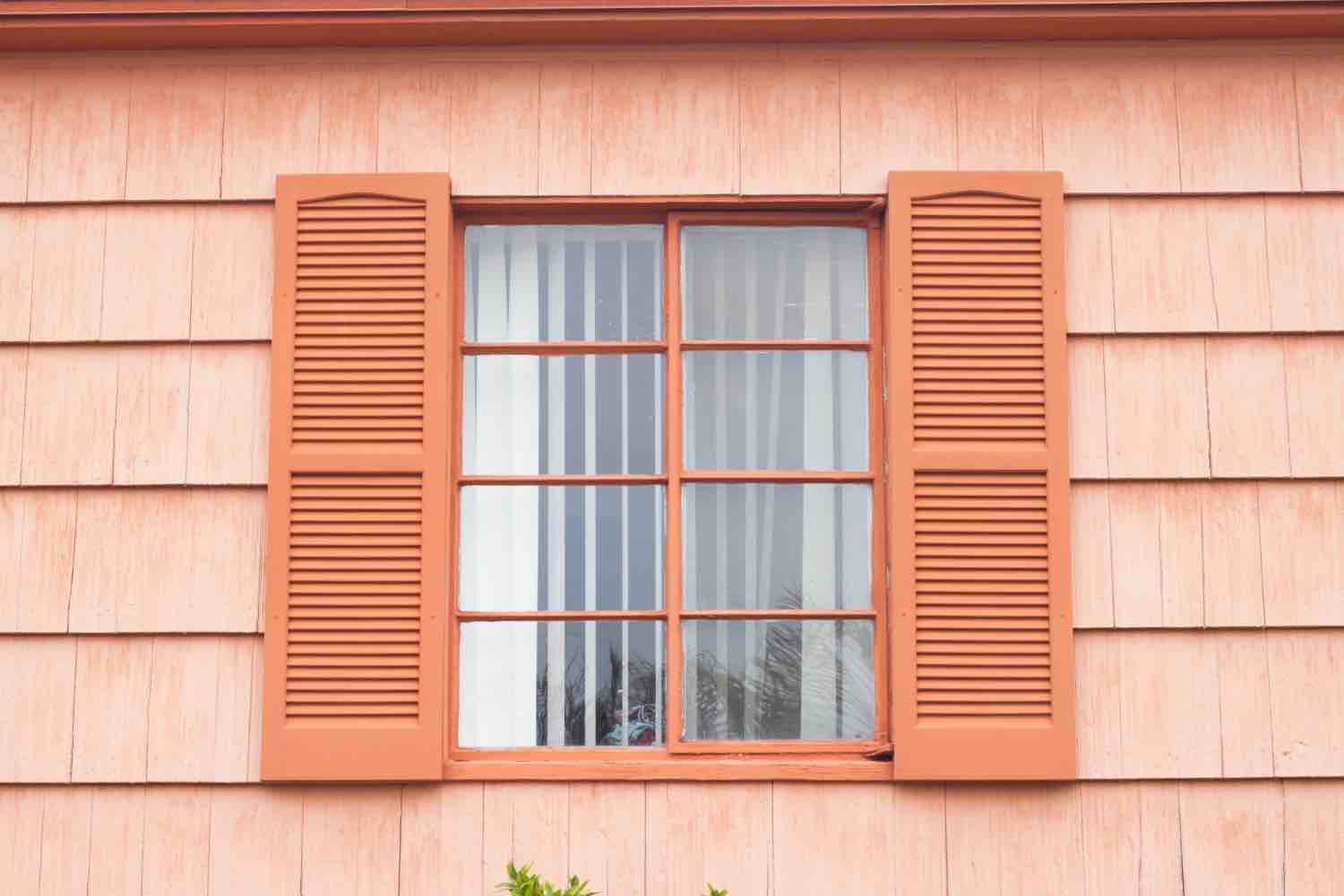 Fenêtre à meneaux : comment l’intégrer chez soi ? Fenêtre à meneaux